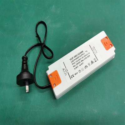 Conductor IP20 de la fuente de alimentación de la luz de tira de SAA LED 60W 24V LED con el enchufe