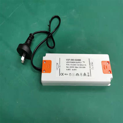 Conductor IP20 de la fuente de alimentación de la luz de tira de SAA LED 60W 24V LED con el enchufe