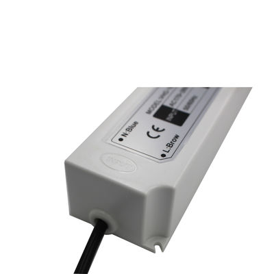 100W 12 fuente de alimentación plástica de Refrigerator Cooler Waterproof del conductor de la tira de voltio LED
