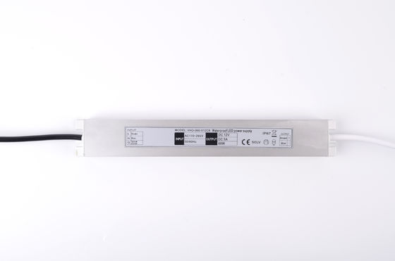 diseño constante de Ultraslim del conductor de la fuente de alimentación del voltaje LED de 12V 60W para la luz