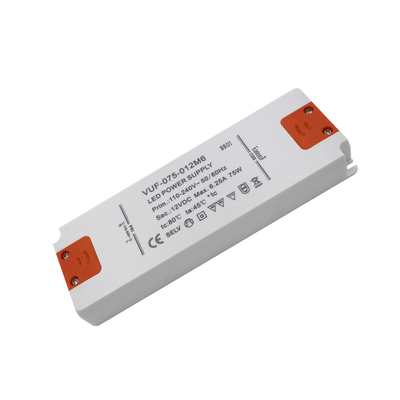 Fuente de alimentación del conductor 12V 75W de Constant Voltage LED del estuche de plástico para la luz de tira