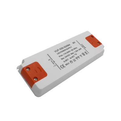 24V 30w ultra adelgazan la fuente de alimentación del LED Constant Voltage For Indoor Lights