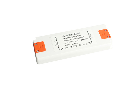 Conductor ininflamable Ballast Anti Insulation de la CA LED de RoHs 60W 24V