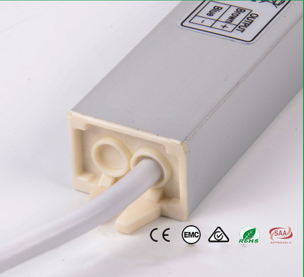 Conductor electrónico impermeable al aire libre 12V 60W del LED para la luz de neón