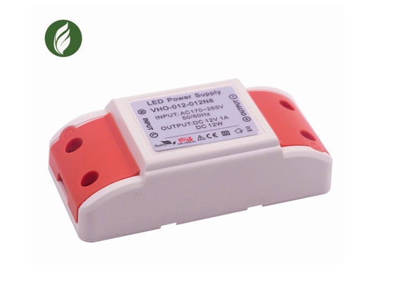 Conductor plástico práctico ultraligero 12W 12V del LED para los proyectores
