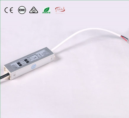 Peso ligero al aire libre impermeable de Power Supply 12V 30W del conductor del OEM LED