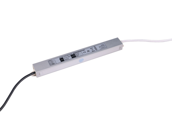 Conductor electrónico impermeable al aire libre 12V 60W del LED para la luz de neón