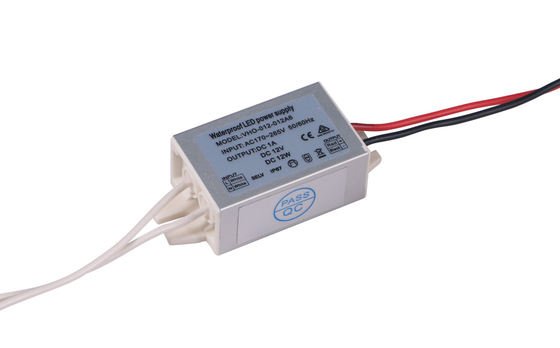 Conductor a prueba de humedad de la baja tensión de SAA LED, conductor práctico de 12V 1A LED